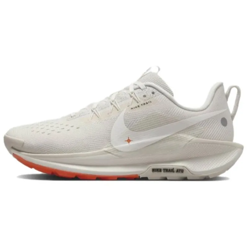 Nike Pegasus Trail 5, beige en - Women Shoes Running Nike recensie en prijs